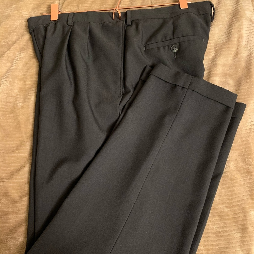 JM HAGGAR - 2 pair - Men’s slacks